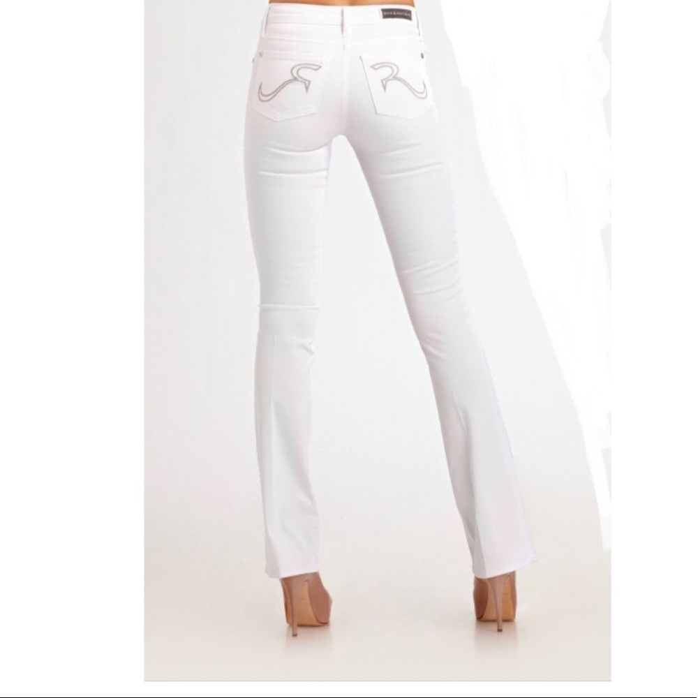 NWT White Noelle Bootcut Pants SIZE 26